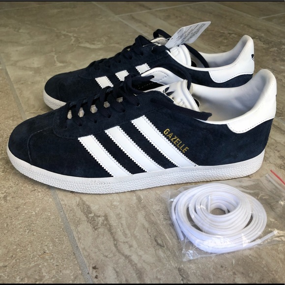 🏇🏽Adidas Gazelle 🏇🏽New -runs size biggest - Picture 6 of 6
